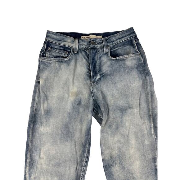 GRLFRND - The Bella Boyfriend Jeans in Light Wash Blue - Picture 2 of 7